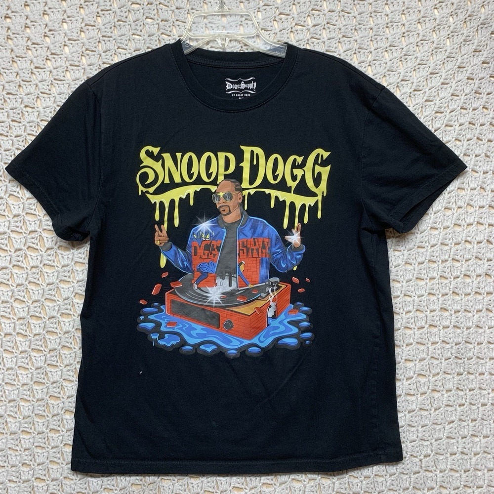 Dogg Supply by‎ Snoop Dogg  T-Shirt Mens Sz M Black Logo Drip Graphic